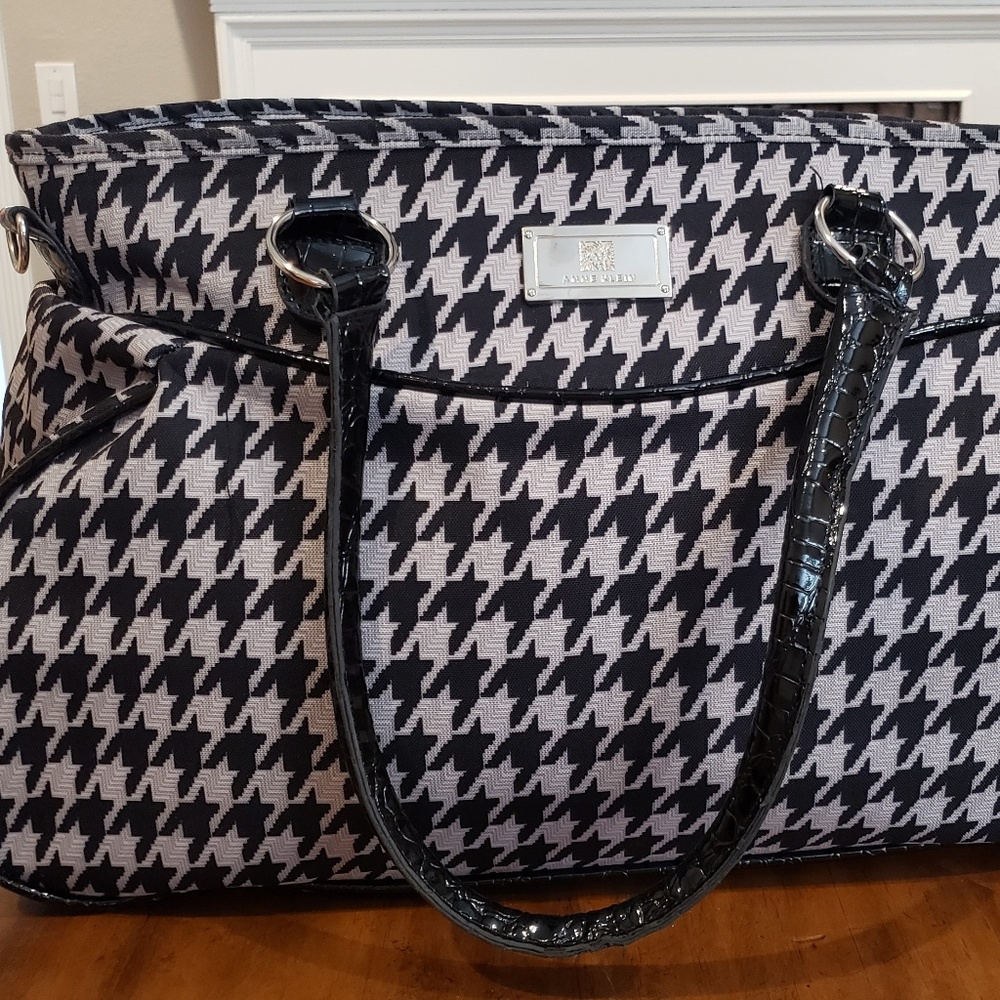Anne Klein Carry on